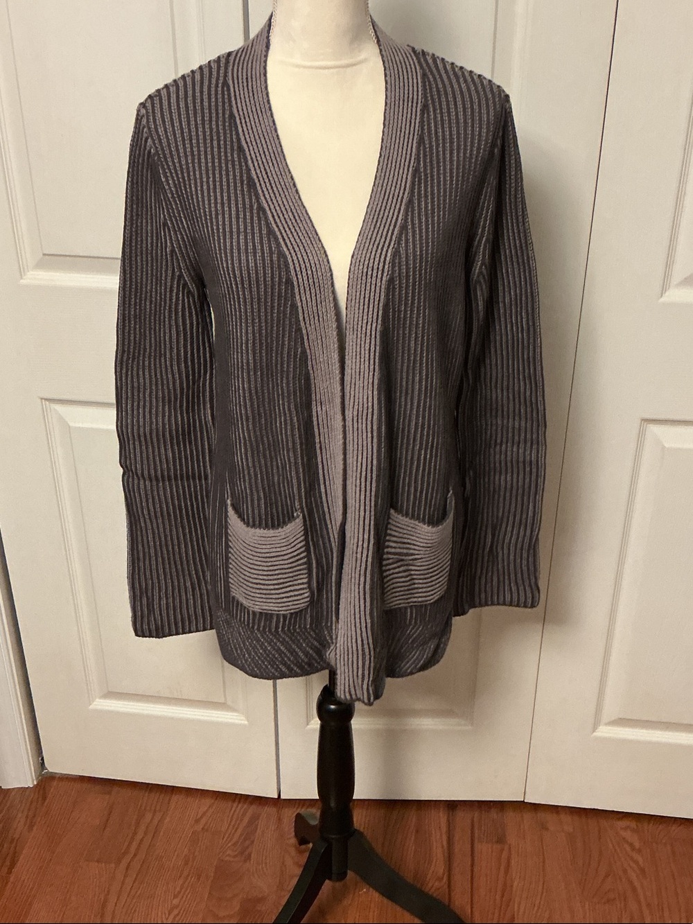 Simply Vera Vera Wang Two-Tone Ribbed Open Cardigan - Gray & Light Gray